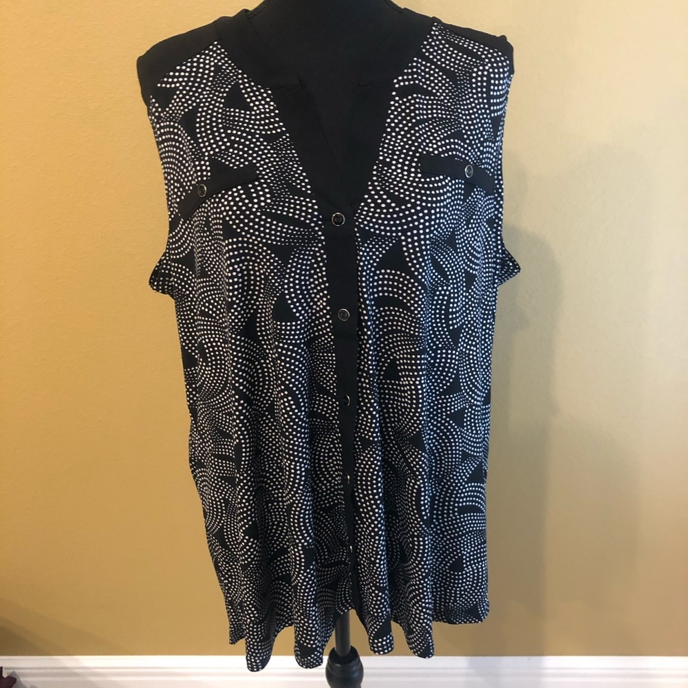 NWT black white blouse